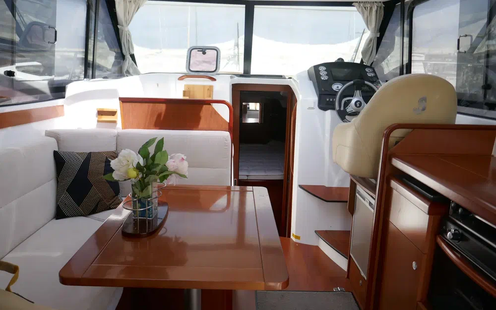 slider 40 Beneteau Antares 30 S