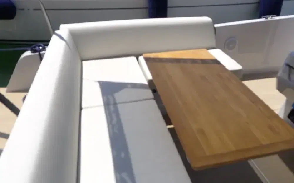 slider 9 Mercury 300