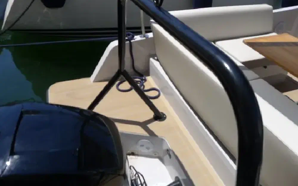 slider 10 Mercury 300