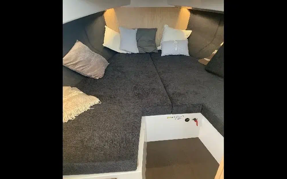 slider 15 Mercury 300