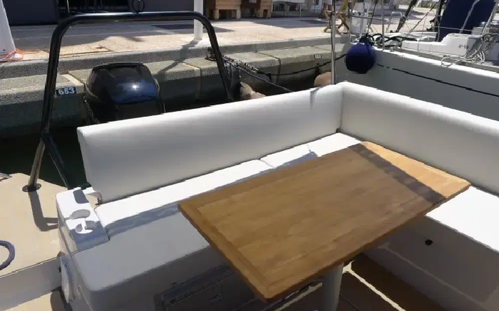 slider 8 Mercury 300