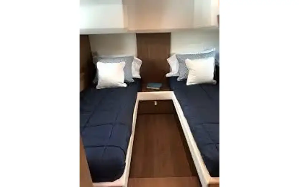 slider 13 Beneteau Gran Turismo 40