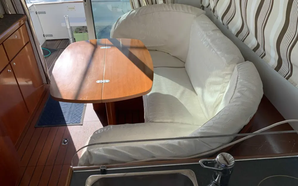 slider 3 Beneteau Antares 980 - null