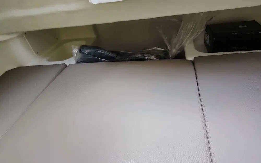 slider 11 Quicksilver 675