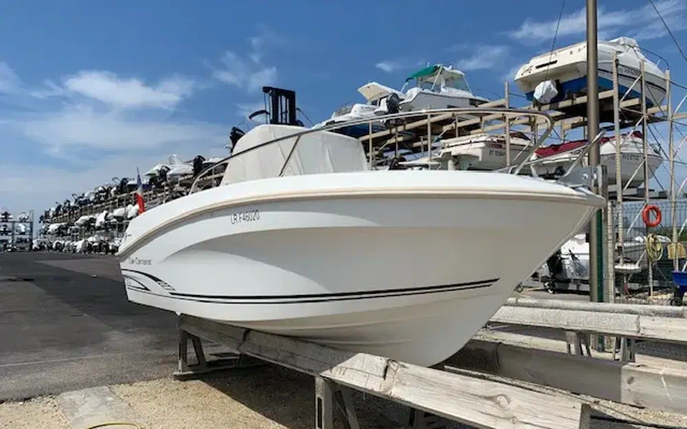 slider 2 Jeanneau Cap Camarat 5.5 CC