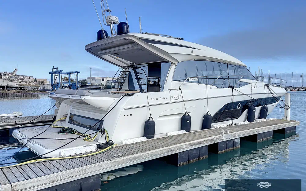 slider 0 Jeanneau Prestige 590