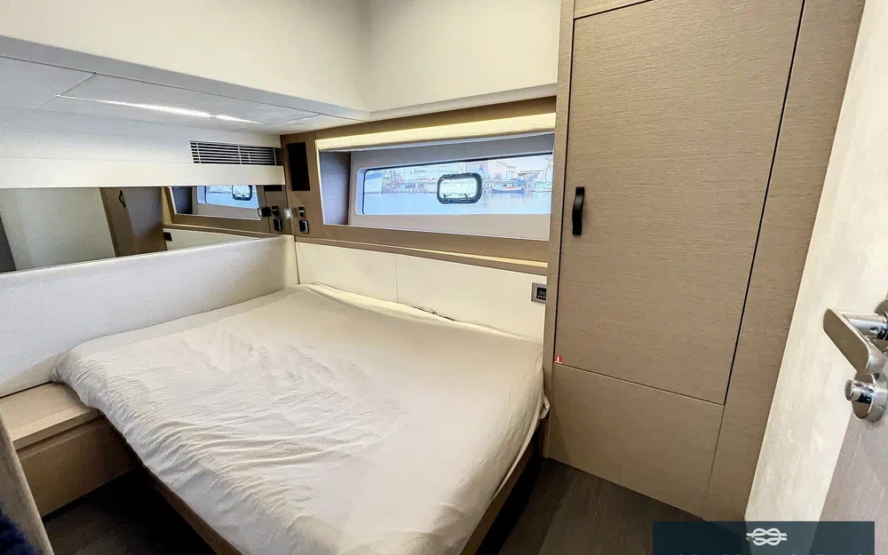 slider 23 Prestige Yachts Prestige 590 S