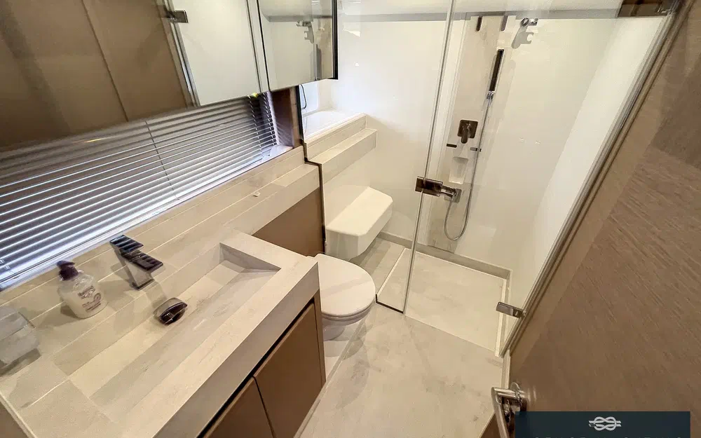 slider 28 Prestige Yachts 590 S