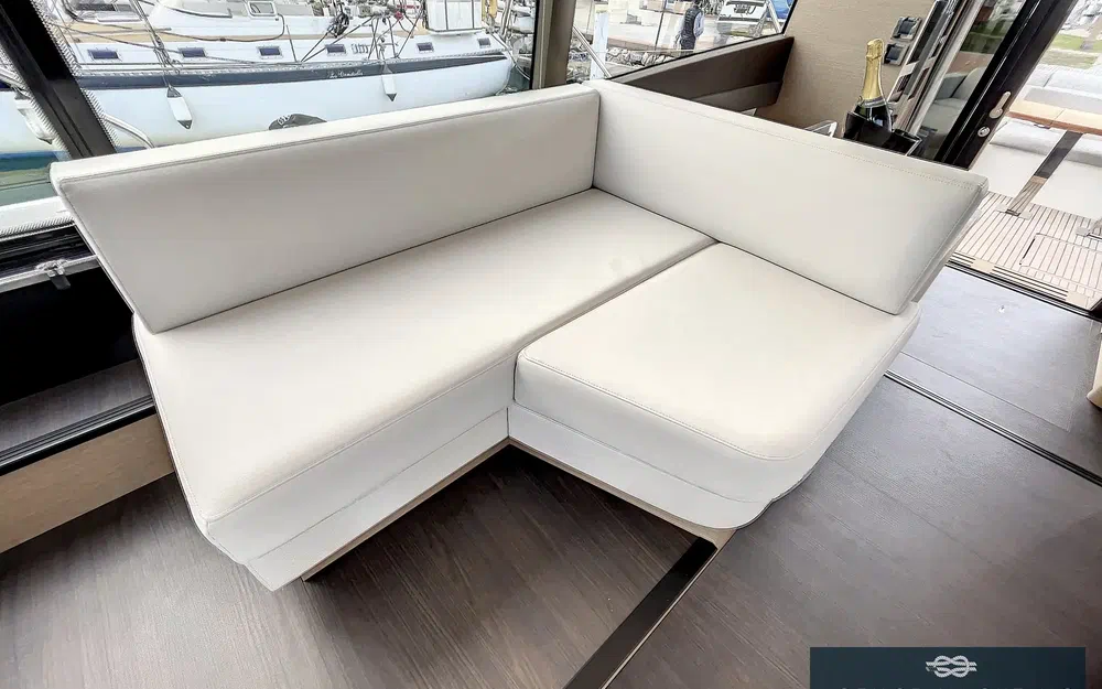 slider 30 Prestige Yachts Prestige 590 S