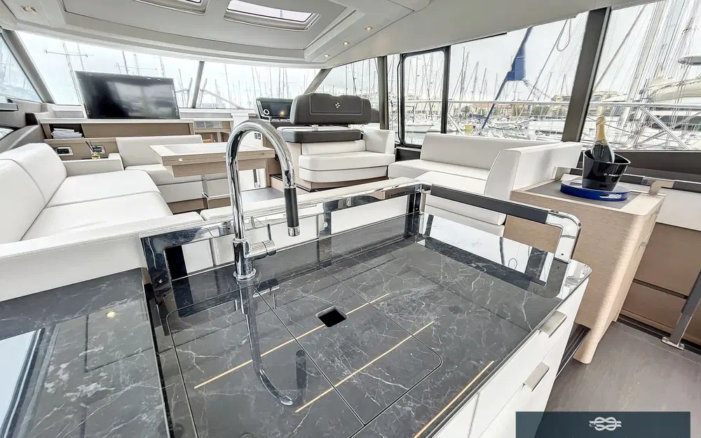 slider 35 Prestige Yachts Prestige 590 S