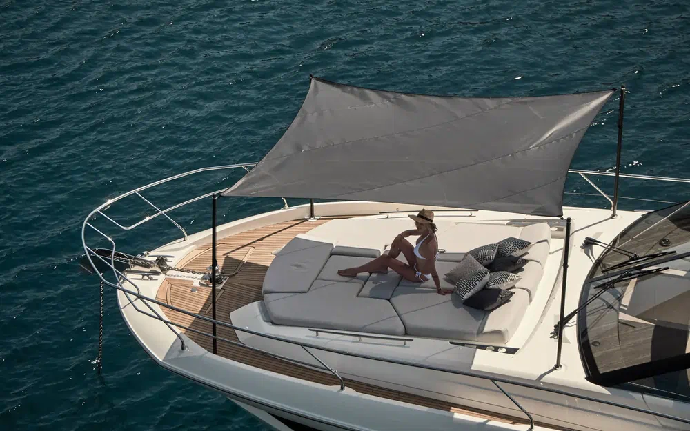 slider 40 Jeanneau Prestige 590