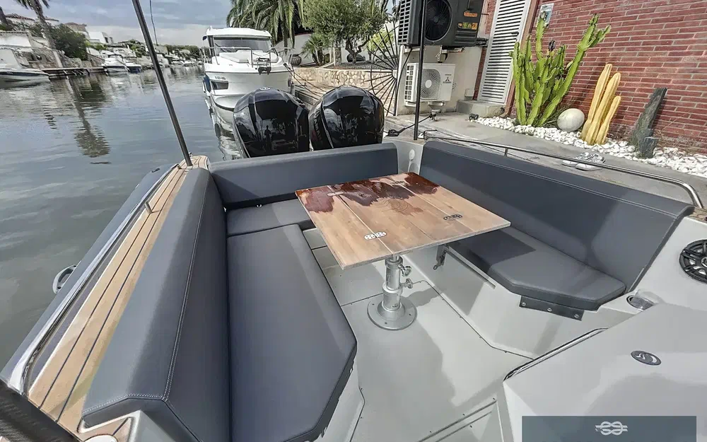 slider 10 Capelli Tempest 1000