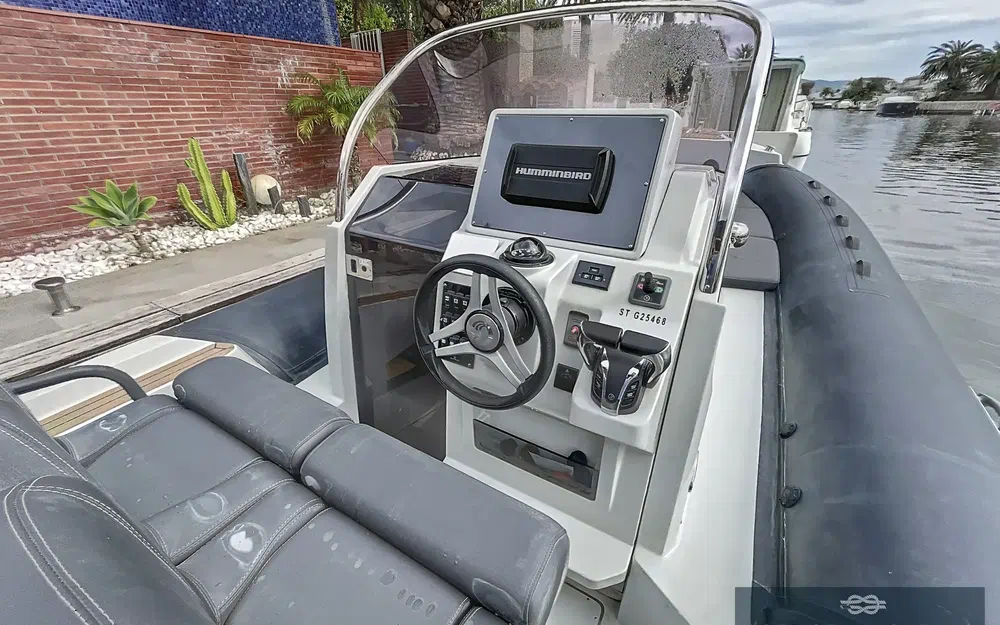 slider 13 Capelli Tempest 1000