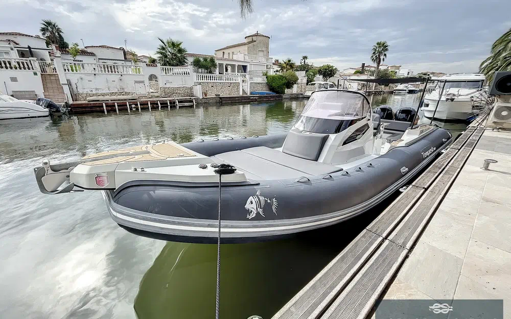 slider 1 Capelli Tempest 1000