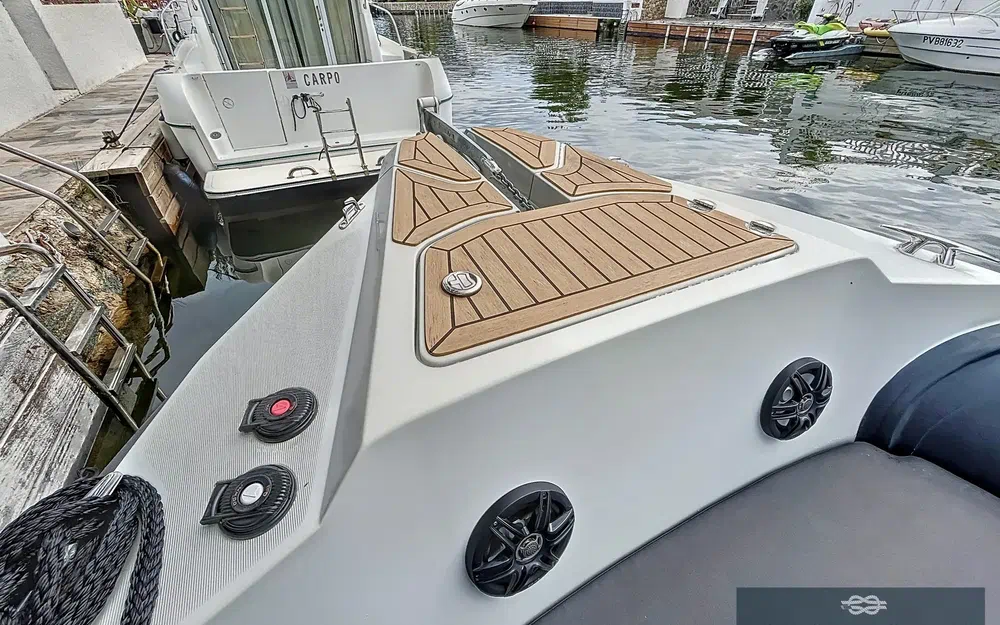 slider 5 Capelli Tempest 1000