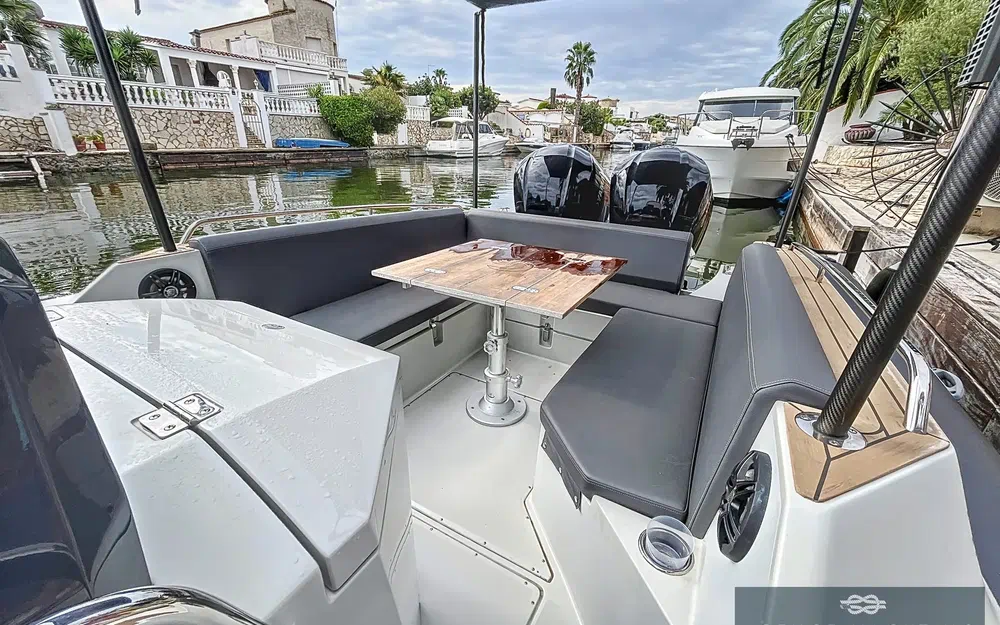 slider 8 Capelli Tempest 1000