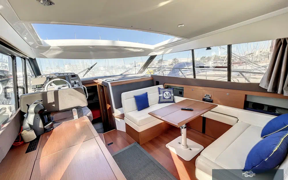 slider 9 Jeanneau NC 11