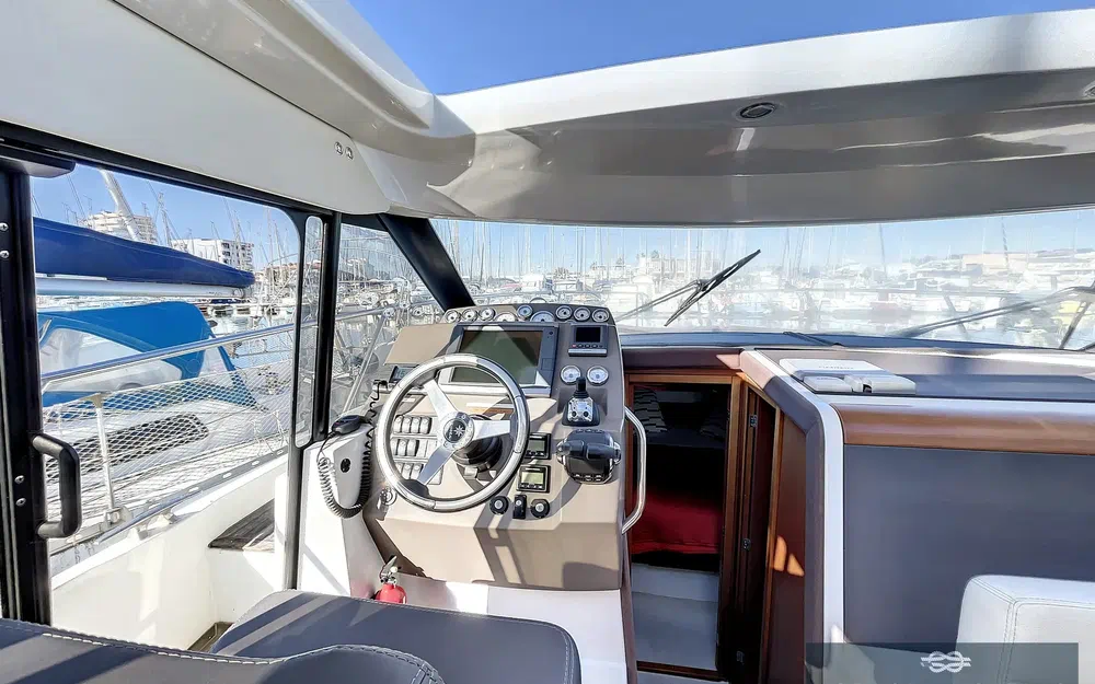 slider 12 Jeanneau NC 11