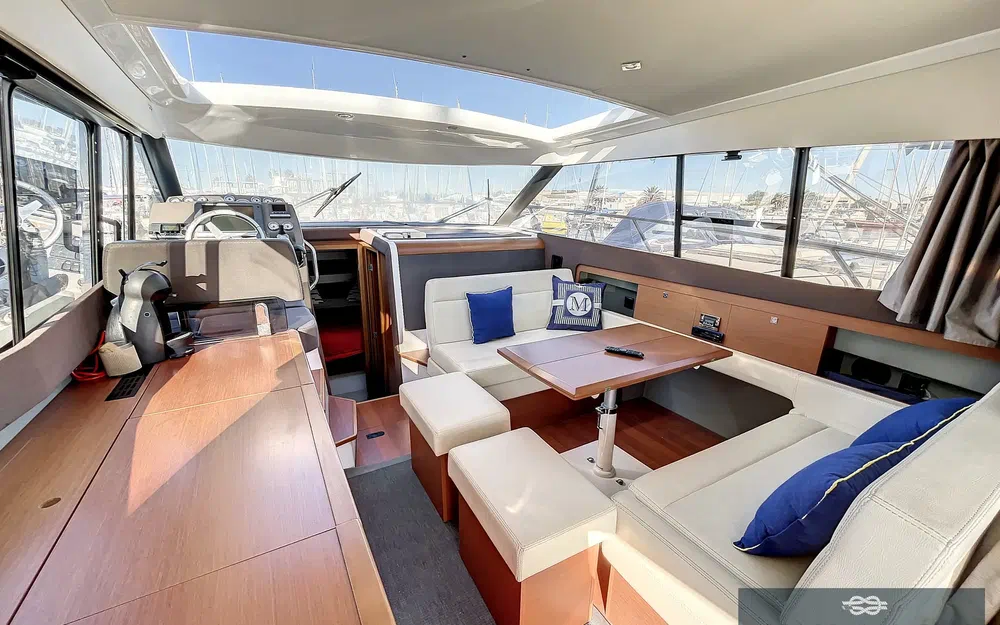 slider 7 Jeanneau NC 11