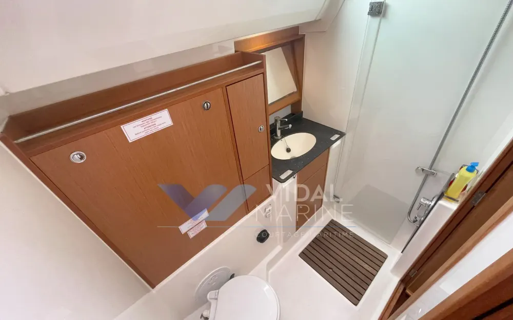 slider 4 Bavaria  50 Cruiser - null