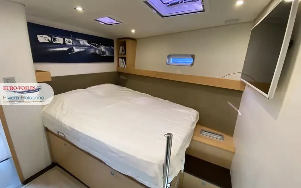 slider 14 Cnb Bordeaux 60