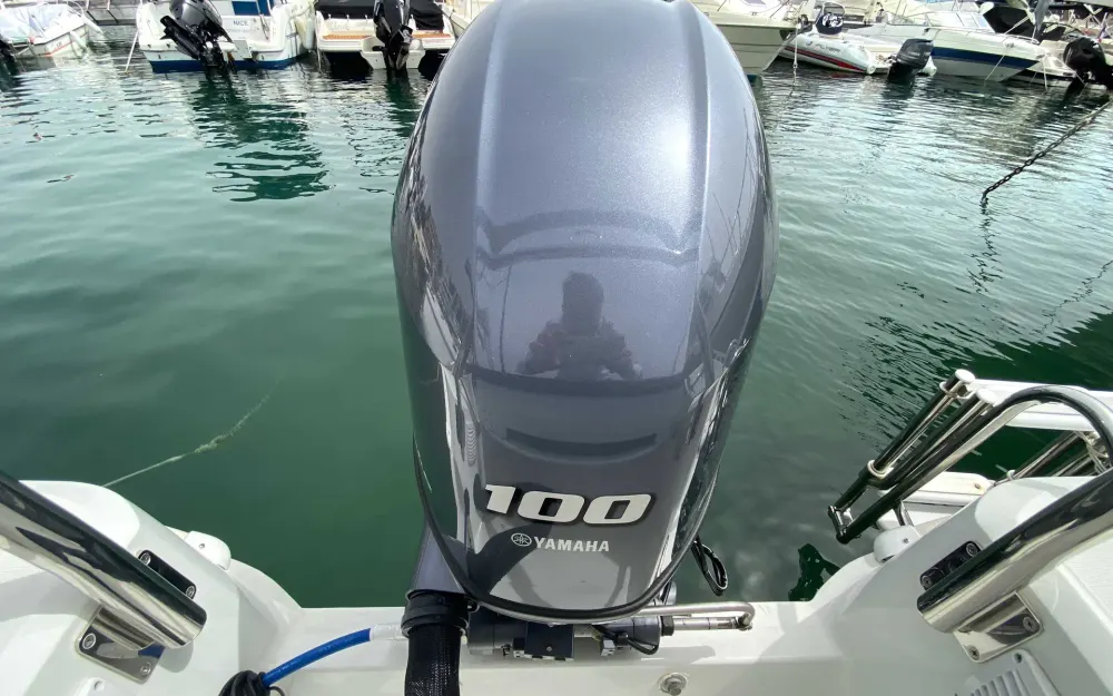 slider 10 Jeanneau Cap Camarat 5.5 CC Serie 2