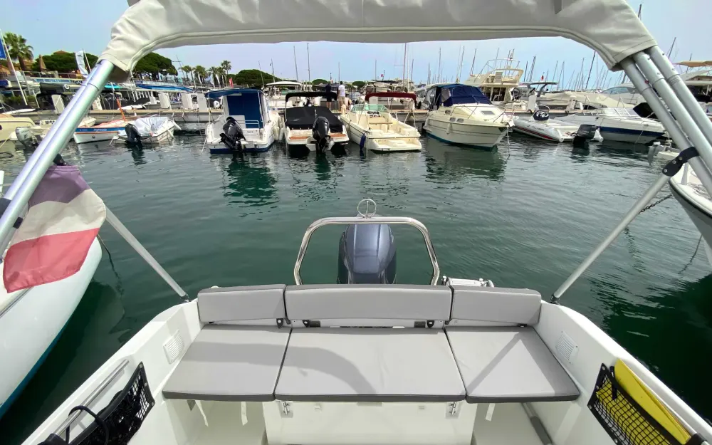 slider 8 Jeanneau Cap Camarat 5.5 CC Serie 2
