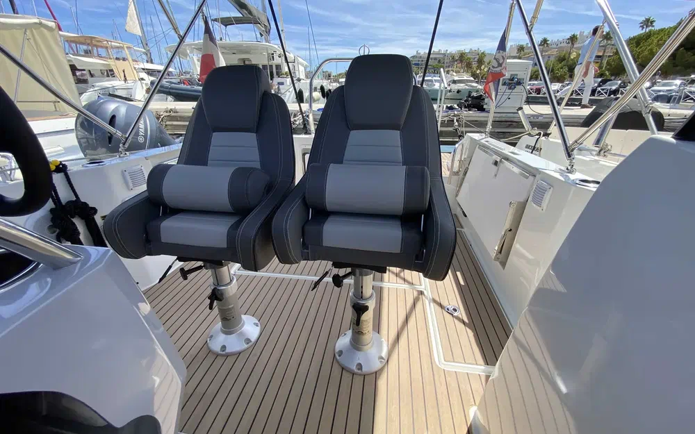 slider 9 Jeanneau Cap Camarat 7.5 WA