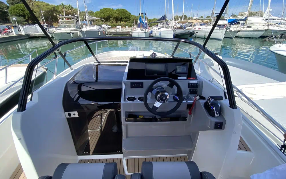 slider 10 Jeanneau Cap Camarat 7.5 WA