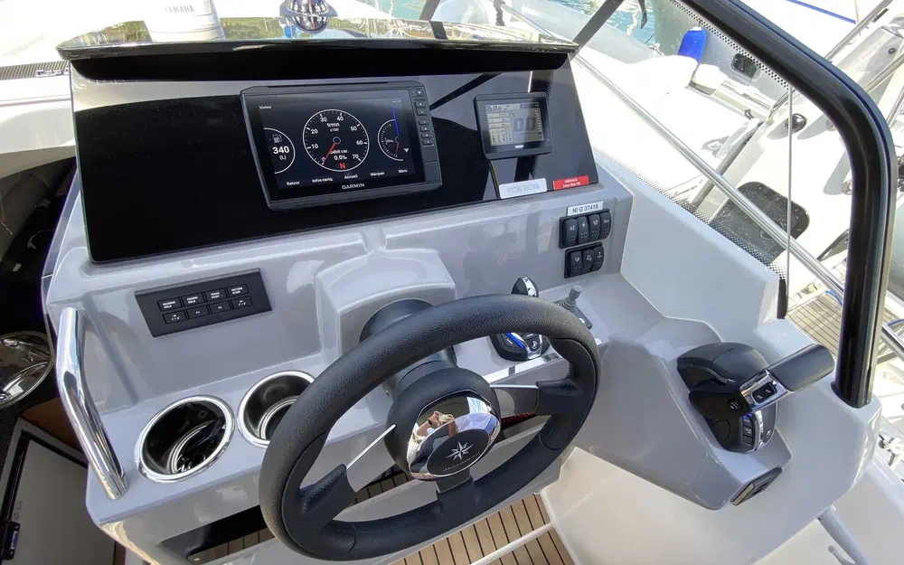 slider 11 Jeanneau Cap Camarat 7.5 WA