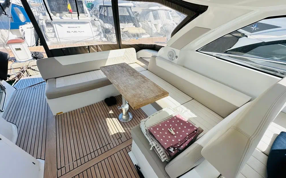 slider 2 Jeanneau Leader 40