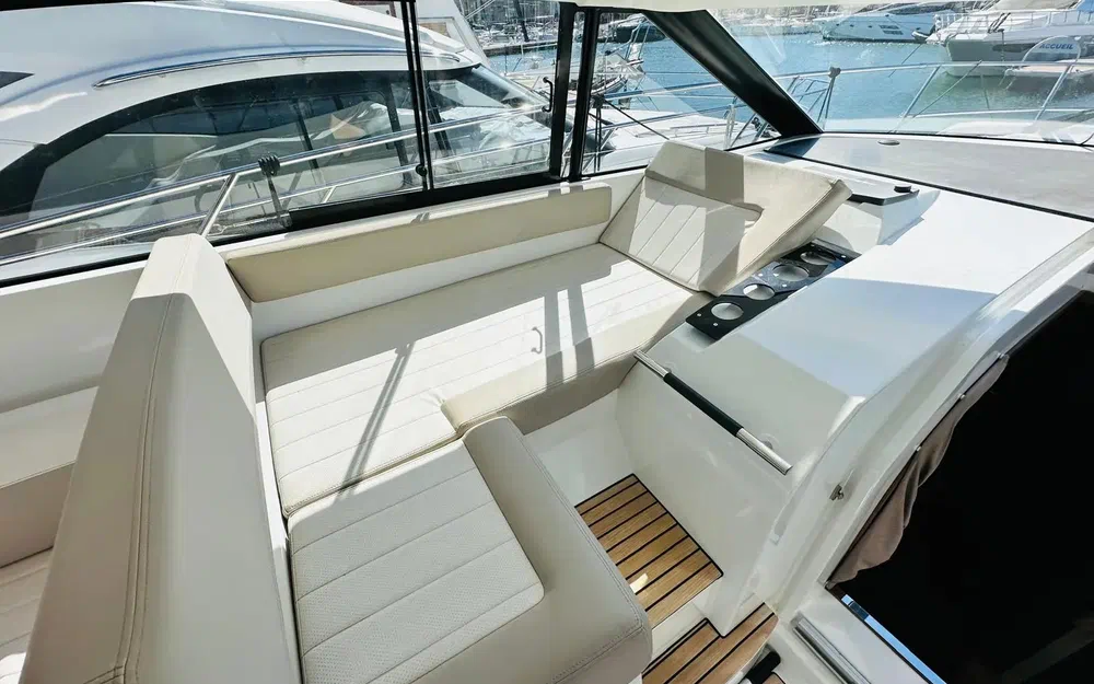 slider 5 Jeanneau Leader 40