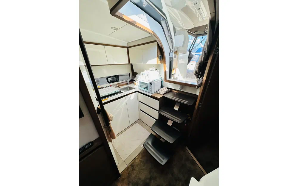 slider 8 Jeanneau Leader 40