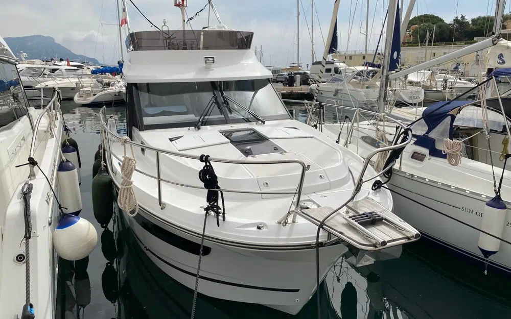 slider 3 Jeanneau Merry Fisher 1095