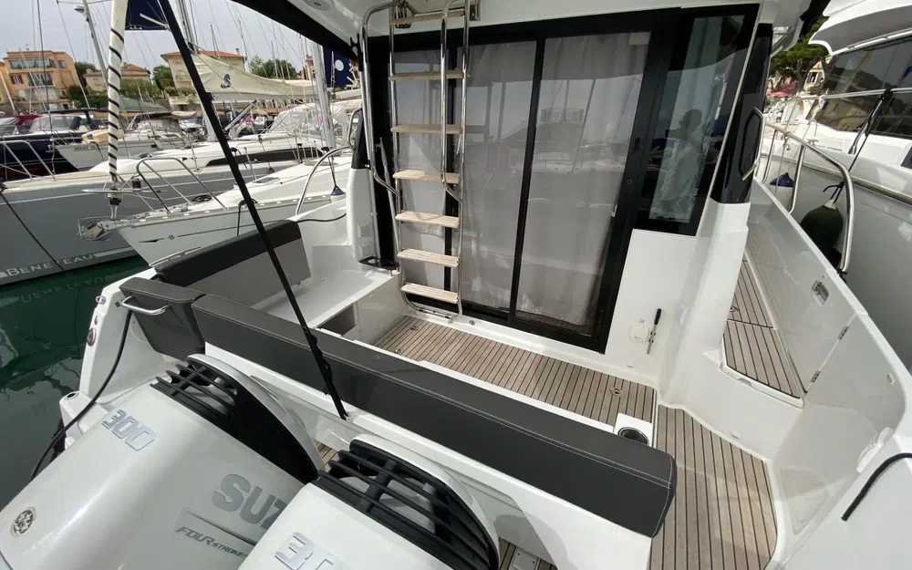 slider 6 Jeanneau Merry Fisher 1095