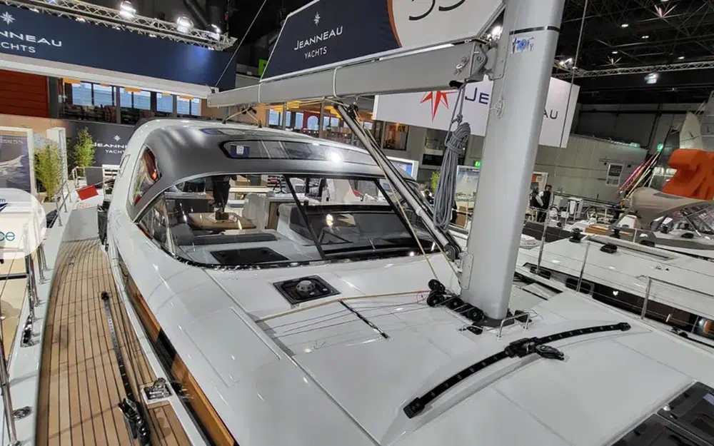 slider 6 Jeanneau 55