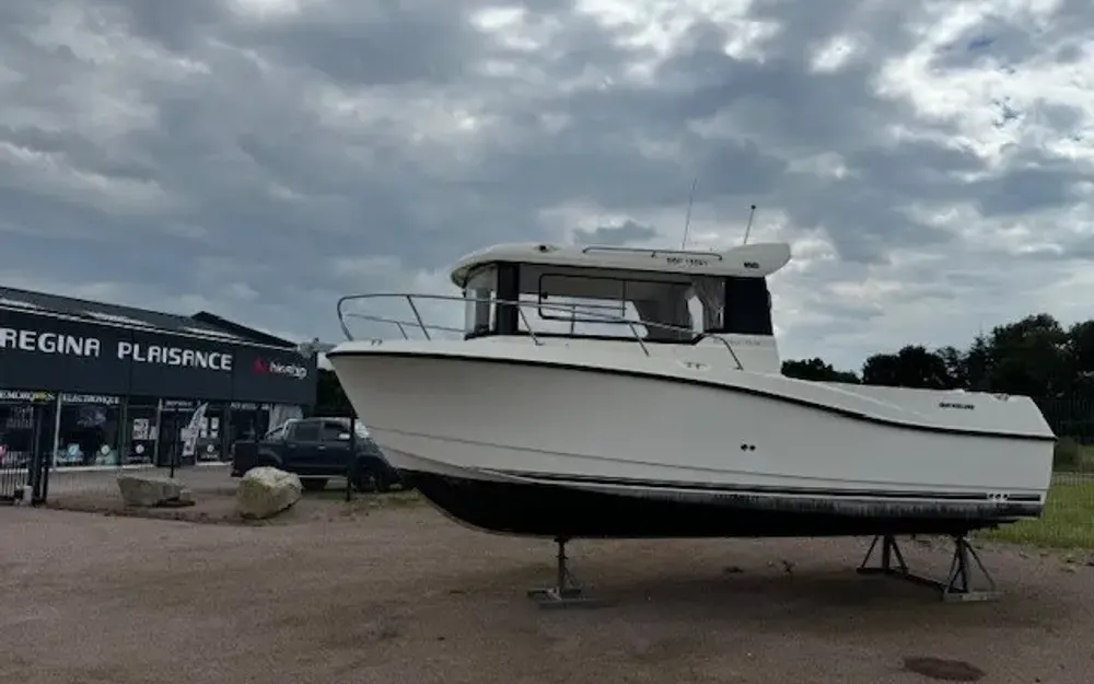 QuicksilverCaptur 675 Pilothouse
