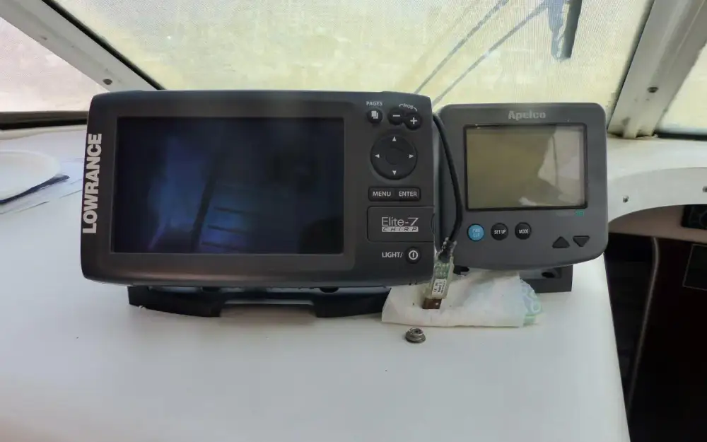 slider 15 Beneteau Flyer F1