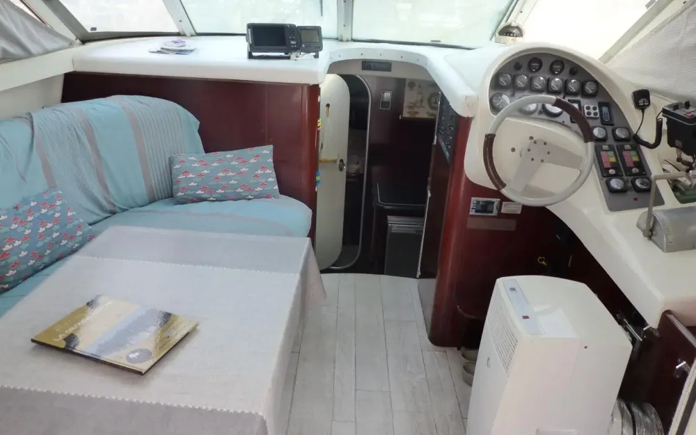 slider 3 Beneteau Flyer F1 - null
