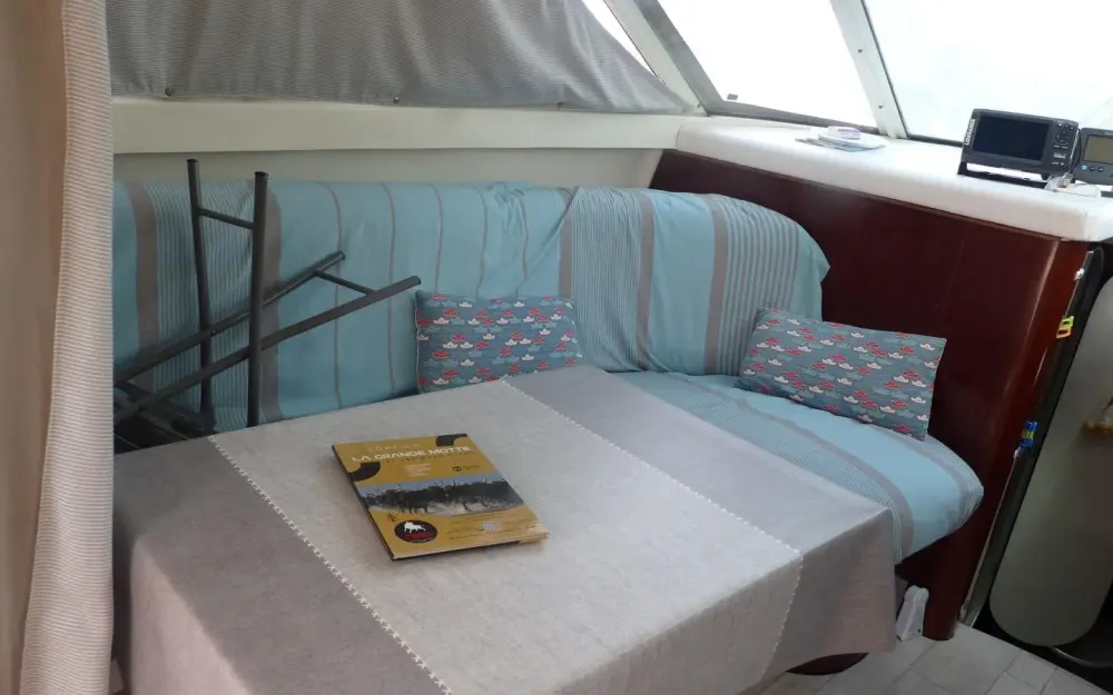 slider 4 Beneteau Flyer F1 - null