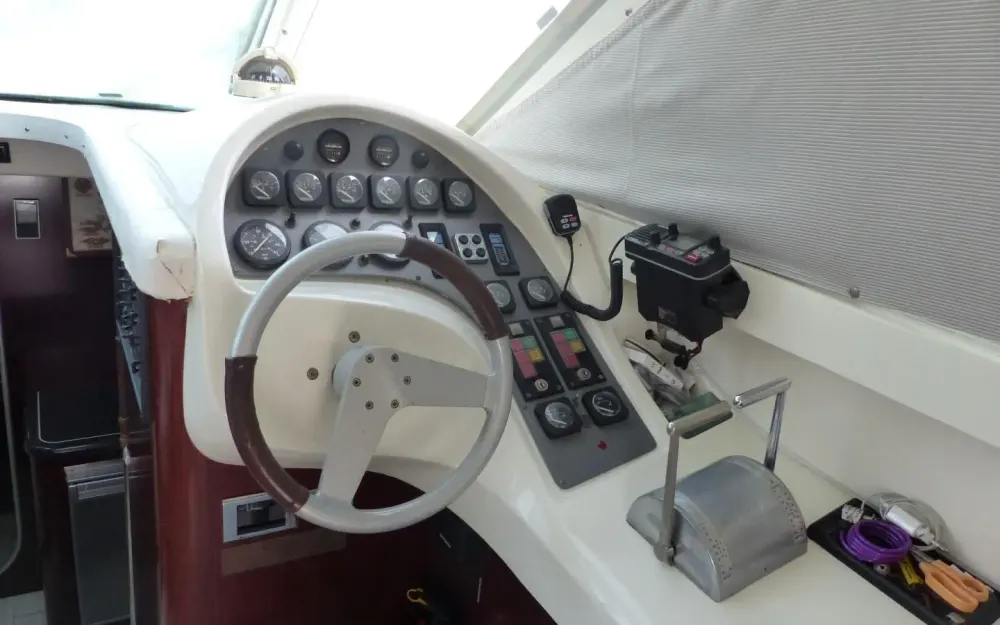 slider 5 Beneteau Flyer F1 - null