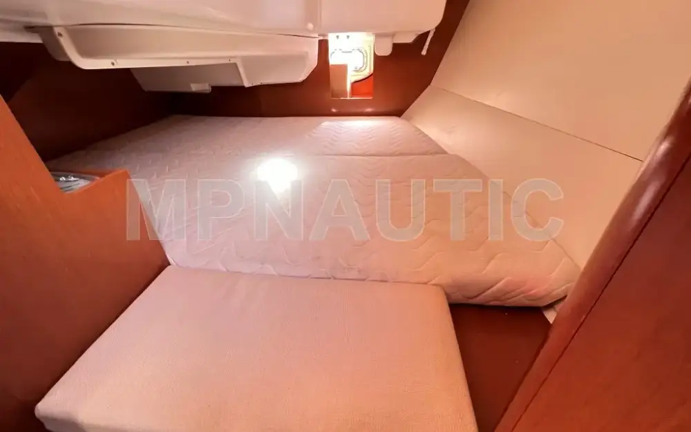 slider 12 Beneteau Oceanis 31