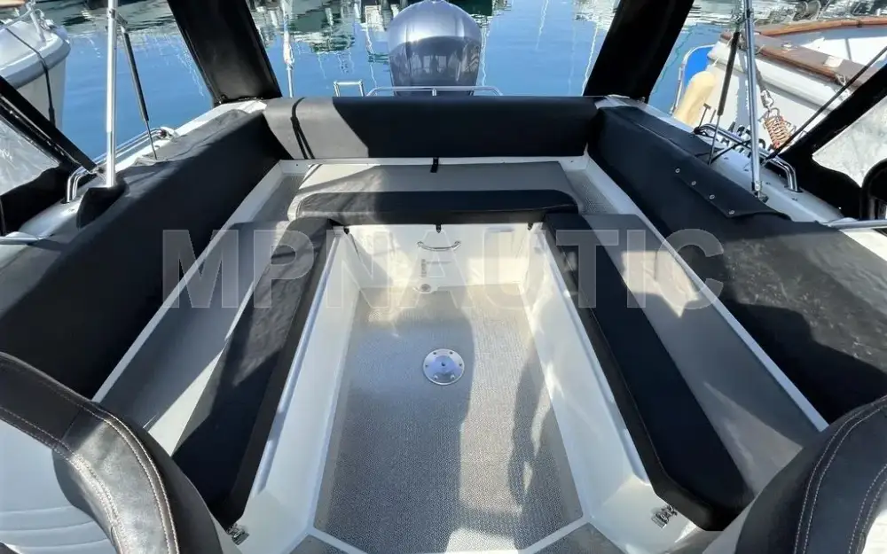 slider 3 Finnmaster Husky R8