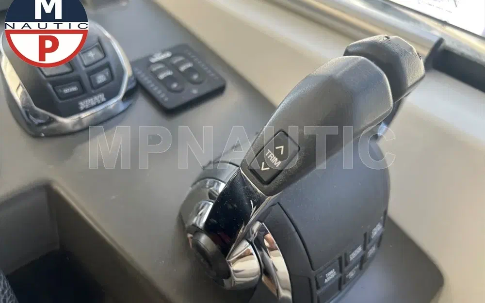 slider 11 Jeanneau Leader 36