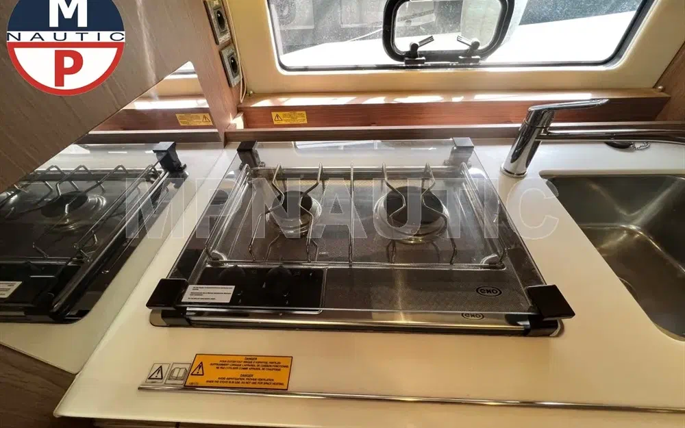 slider 16 Jeanneau Leader 36