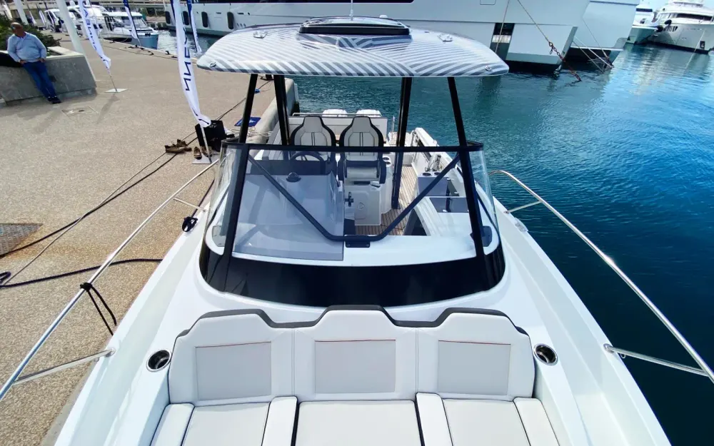 slider 11 Jeanneau Cap Camarat 9.0 WA Serie 2