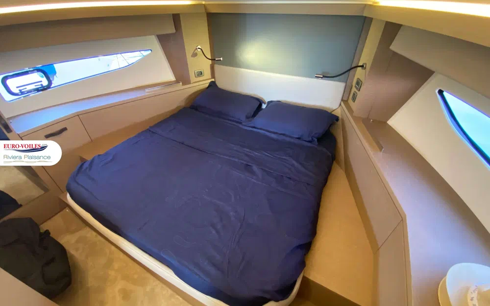 slider 14 Prestige Yachts 420 Fly