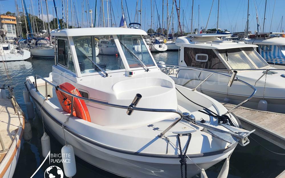 slider 0 Beneteau Antares 620