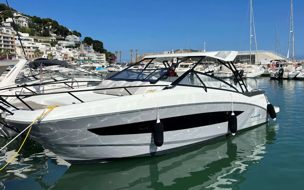 slider 0 Beneteau Flyer 10