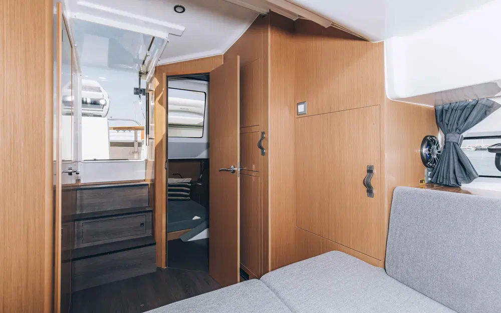 slider 10 Beneteau Flyer 10